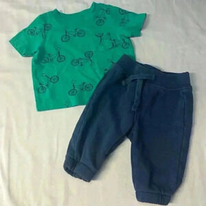 GAP - 2 piece  baby set - T-shirt and joggers Size 0-3 months